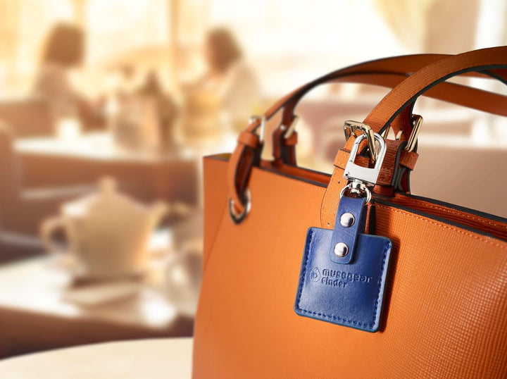 musegear Schlüsselfinder mit Bluetooth App aus Deutschland in dunkelblauer Leder-Tasche I Finder hel