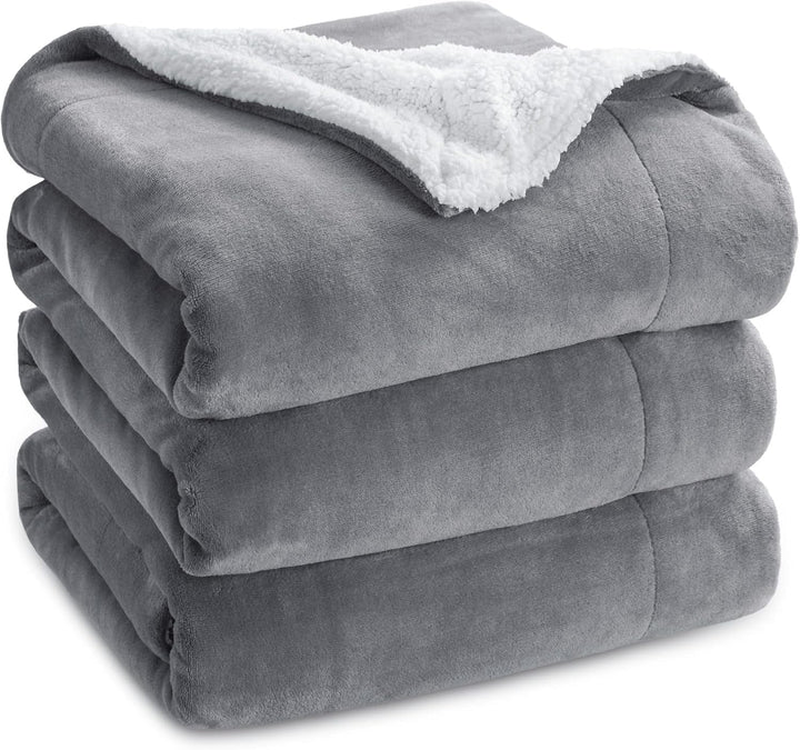 BEDSURE Decke Sofa Kuscheldecke Grau - warm Sherpa Sofaüberwurf Decke, Dicke Sofadecke Couchdecke, 2