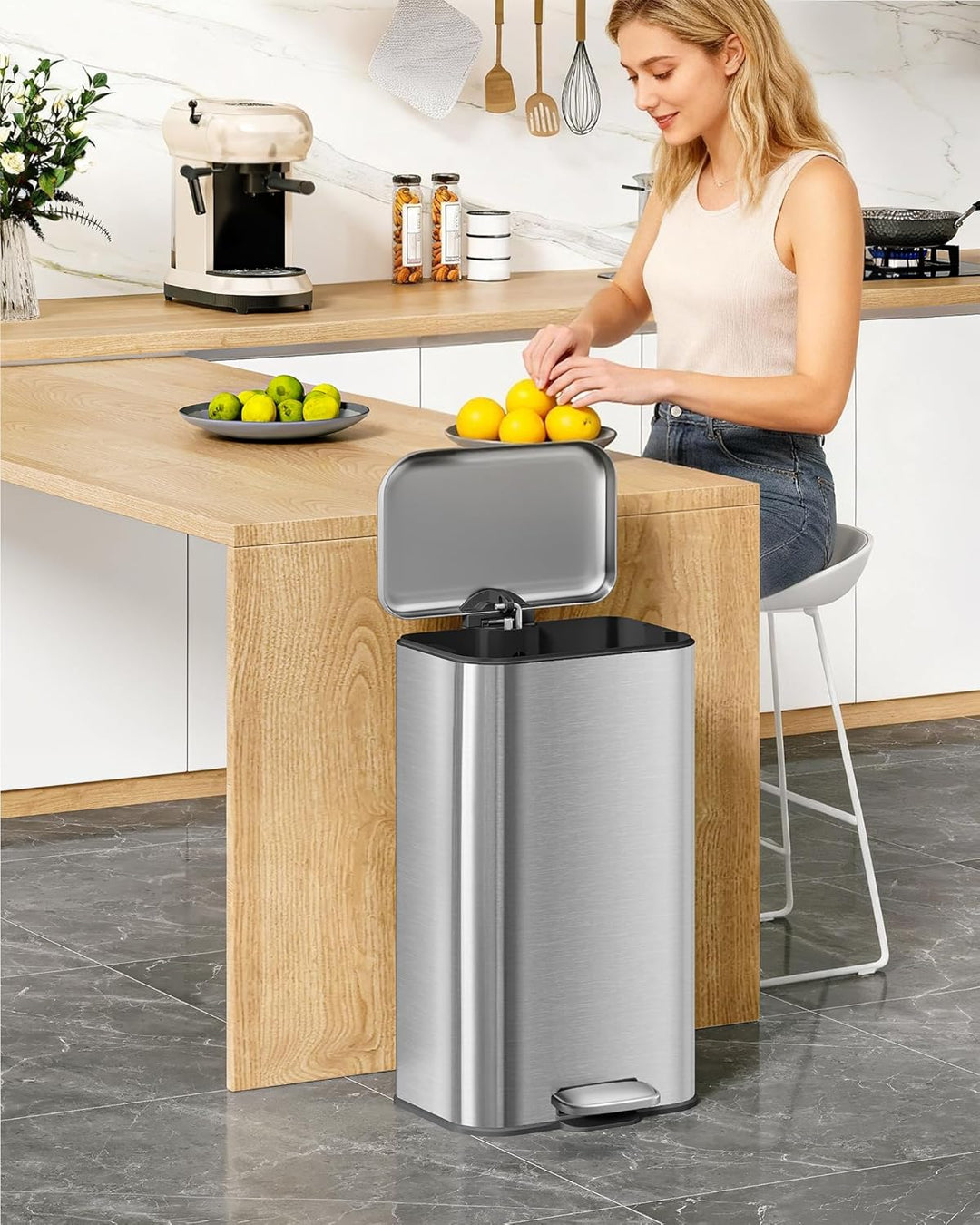Hzuaneri Mülleimer Küche, 30L Abfalleimer mit Tretpedal, Tretmülleimer mit Softclose-Deckel und Inne