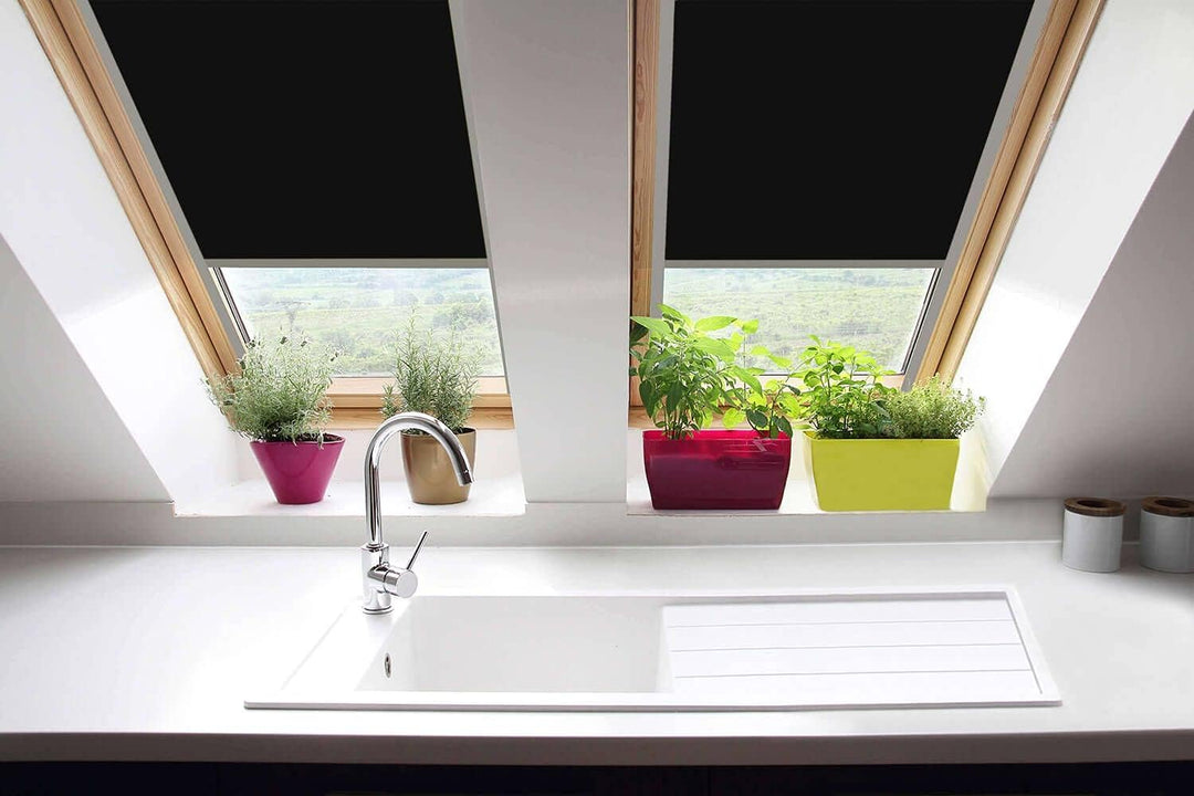 Classic Roof Blinds für VELUX Dachfenster Verdunkelungsrollo Fenstercode FK06 Schwarz