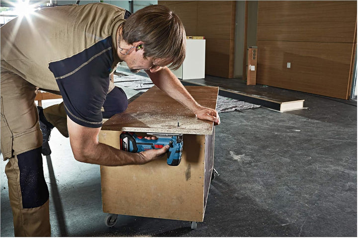 Bosch Professional 18V System Akku Stichsäge GST 18 V-LI B (Bügelversion, Schnitttiefe in Holz/Alu/M