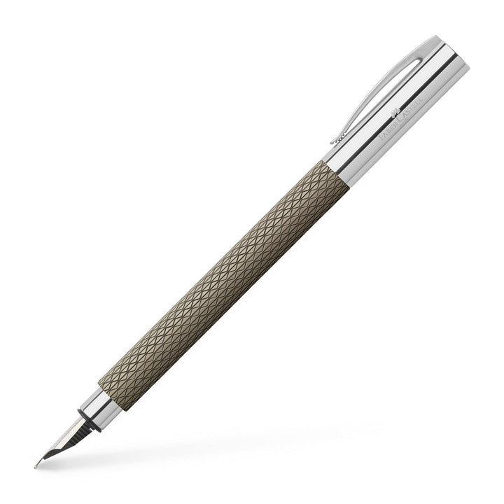 Faber-Castell 147050 - Füller Ambition OpArt, Federstärke M, black sand Black Sand Füller M, Black S
