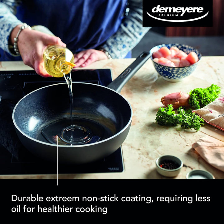 demeyere Alu Classico 3 Ceraforce® Wok fuer Induktion und alle anderen Herdarten, Wokpfanne mit kera
