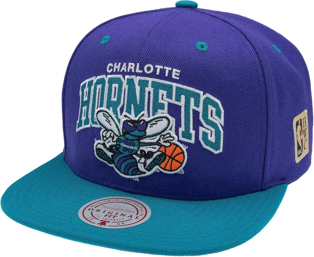 Mitchell &amp; Ness Team Arch Basecap mit Snapback Verschluss - NBA/Hardwood Classics Einheitsgrösse Cha