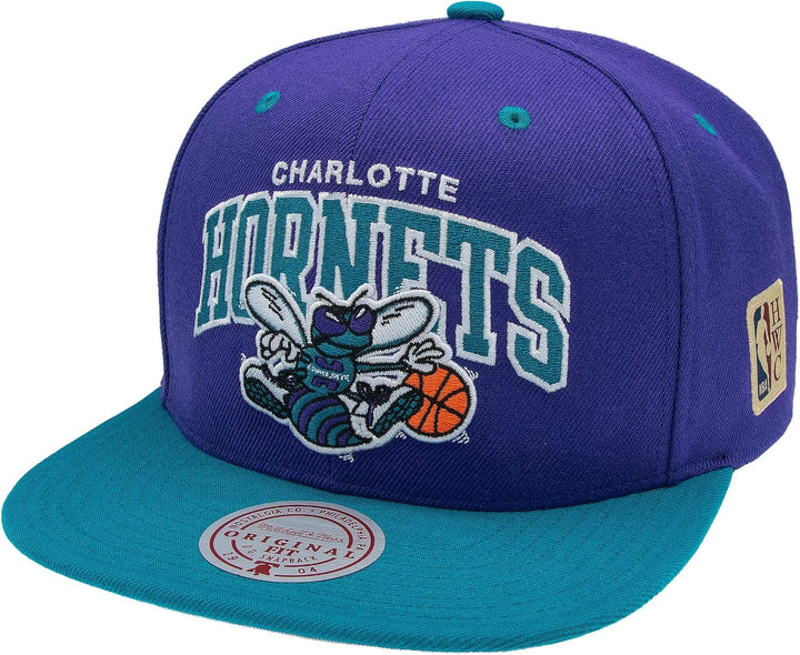 Mitchell &amp; Ness Team Arch Basecap mit Snapback Verschluss - NBA/Hardwood Classics Einheitsgrösse Cha