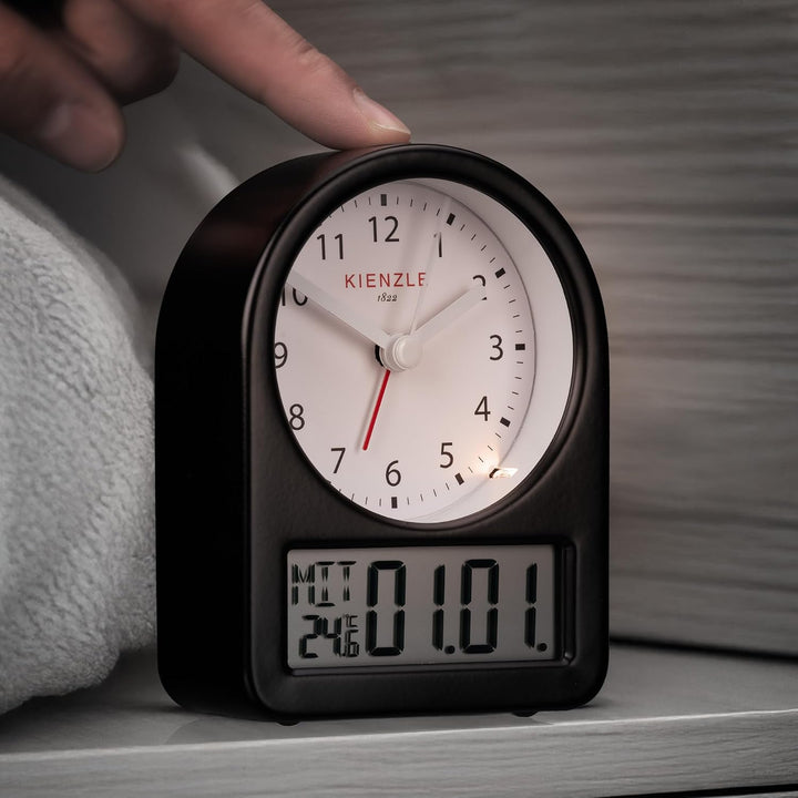 Kienzle Retro Wecker analog mit Digitaldisplay und stabilem Metallgehäuse