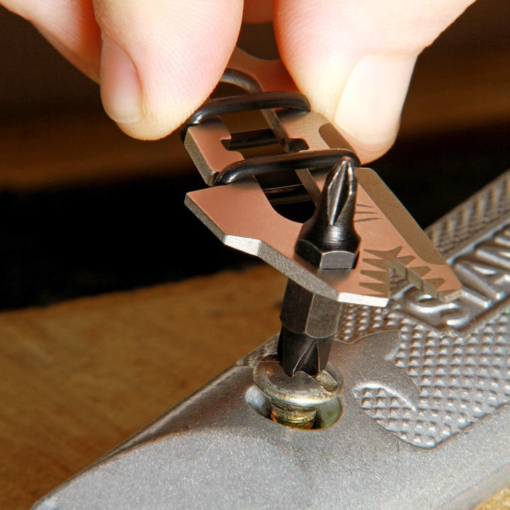 True Utility Sharkey - 12 in 1 Multi Tool - Mit Schraubendrehern, Flaschenöffner, Gewindeschneider,