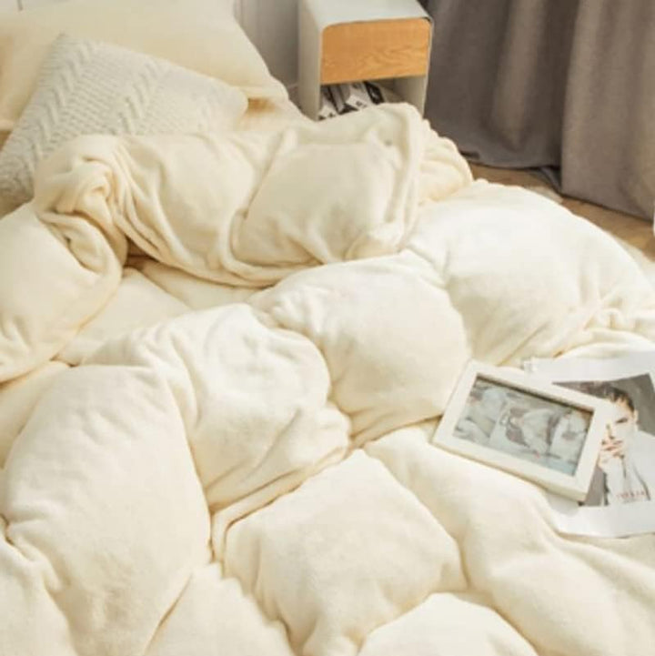 Omela Warm Fleece Winter Bettwäsche 135x200 Creme Weiss Cashmere Touch Plüsch Bettbezug mit Kopfkiss