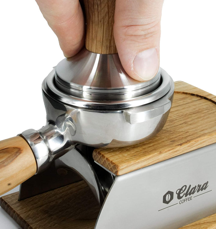 Clara Coffee Tamper aus hochwertiger Eiche | Stampfer in 53mm für Espresso in Barista Qualität | Esp