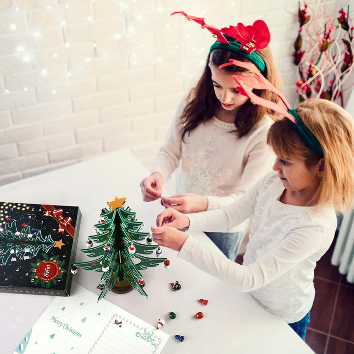 LIHAO Adventskalender Mini Holz Christmas Tree Weihnachtsbaum mit 24 Anhänger Weihnachtsbaum aus Hol