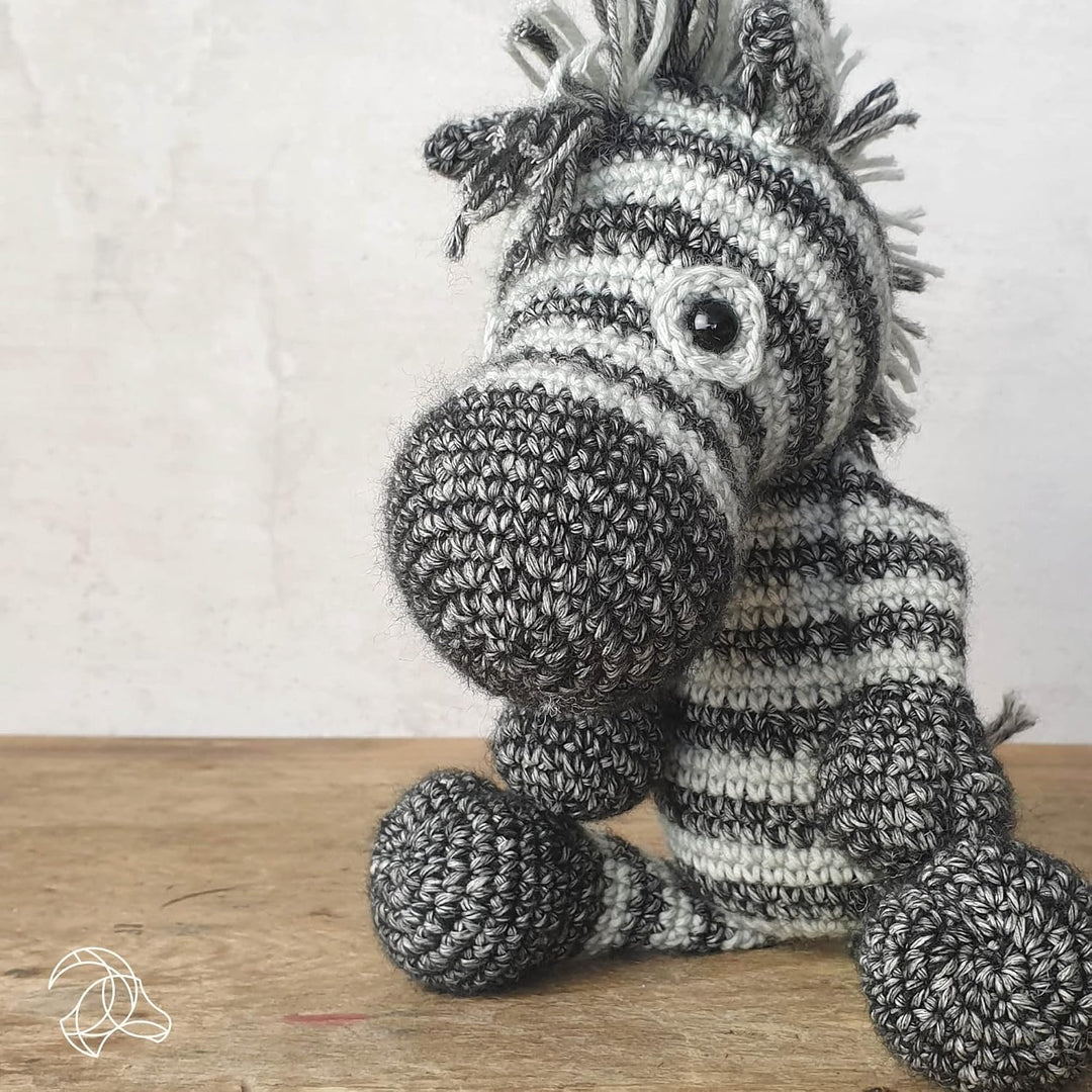Hardicraft Häkelpaket Dirk das Zebra