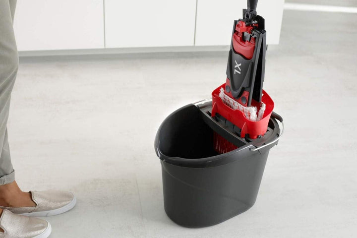 Vileda ULTRAMAX XL Bodenwischer Komplett-Set mit Eimer, Rot Schwarz Alt
