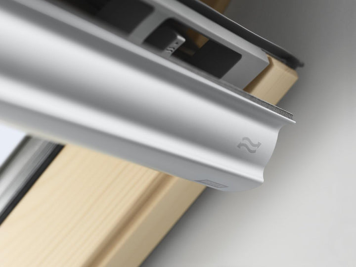 VELUX Holz Dachfenster - „Thermo-Technology (55 x 78) mit Eindeckrahmen