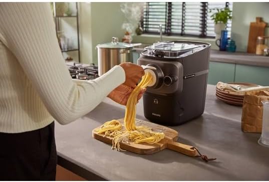 HR2665/96 Pastamaker Avance