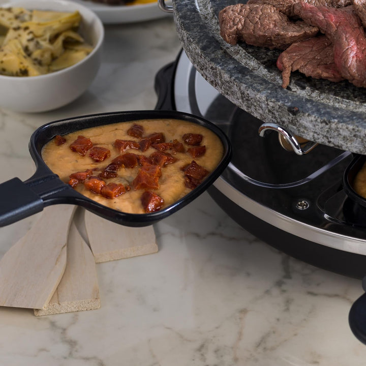 Giles &amp; Posner 8-tlg. Tisch-Raclette-Grill – 1200W Steinplatte, 8 antihaftbeschichtete Pfännchen, 8