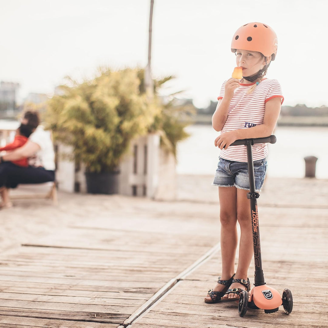 Scoot &amp; Ride Highwaykick 3 LED Scooter Roller Kunststoff/Metall Peach, Masse: ca. 55cm x 15cm x 24cm