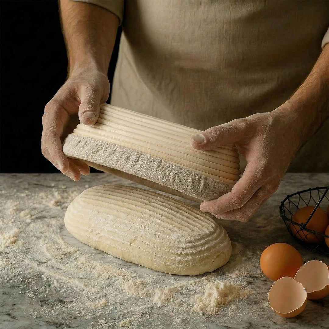 Gärkörbchen Oval, 25cm Gärkorb mit Leinen-Einlage und Teigschaber, Indonesisches Handgewebtes Rattan
