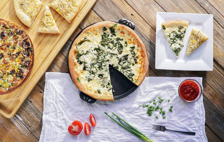 Camp Chef Pizza Pfanne 36 cm aus Gusseisen