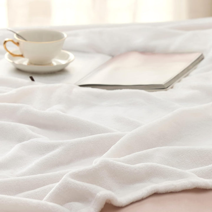 BEDSURE Kuscheldecke Flauschig Decke Fleecedecke - 230x270cm, Weiss Weiss 270 x 230 cm, Weiss 270 x