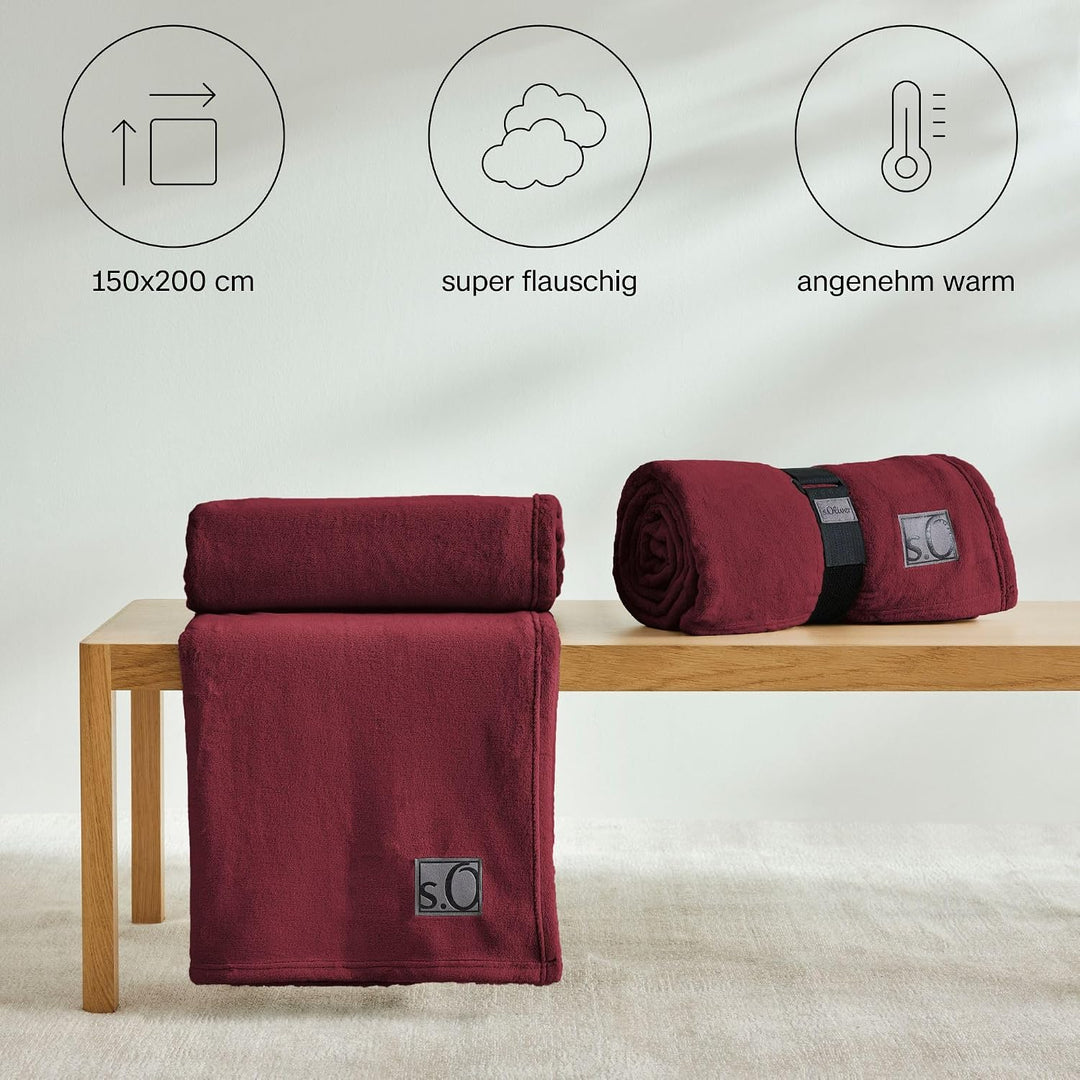 s.Oliver Kuschelsoft Decke 150x200 cm - flauschig, warm &amp; waschbar, Kuscheldecke dunkelrot Uni 150 x