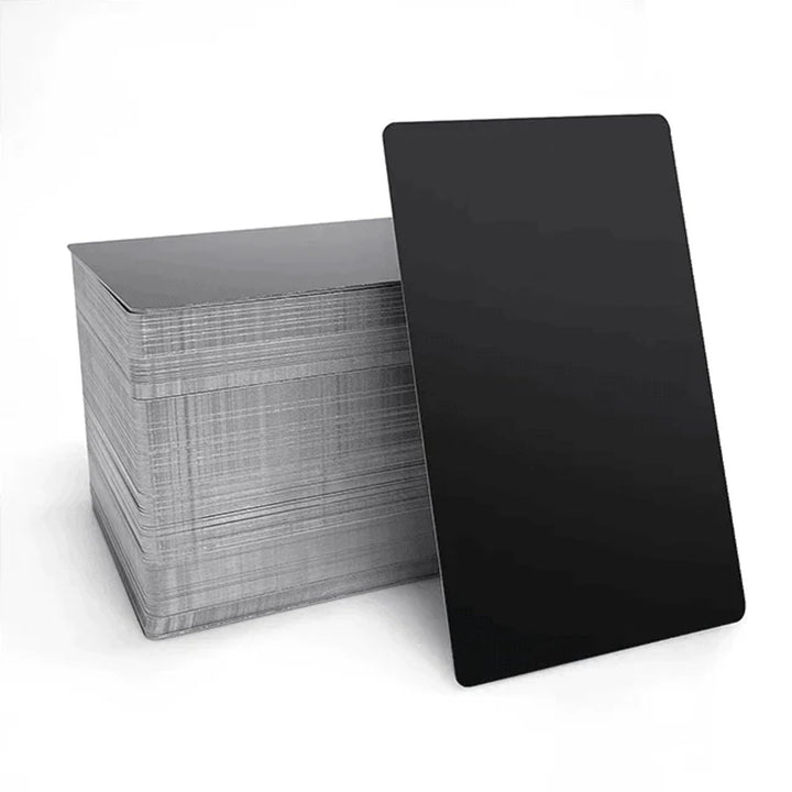 xTool Metall-Visitenkarten aus mattem Aluminium (300 Stk.)