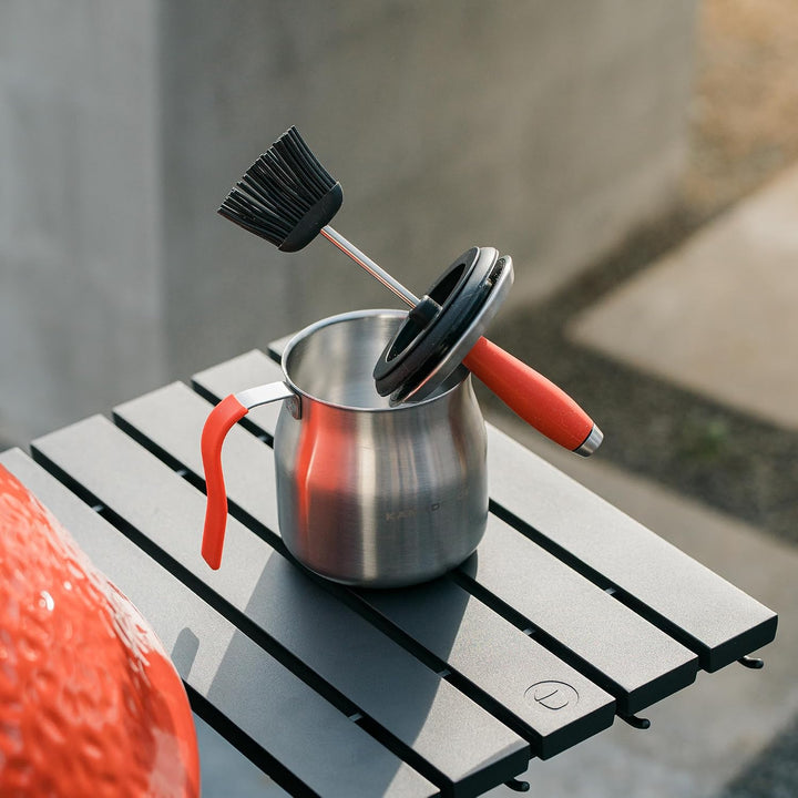 Kamado Joe® Krafted™ Brattopf aus Stahl mit Silikonpinseldeckel und luftdichtem Aufbewahrungsdeckel