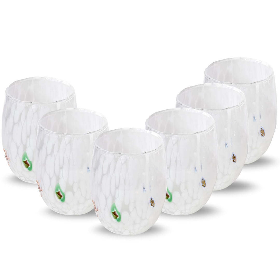 Wassergläser, hergestellt nach der Tradition der Murano-Handwerker, mundgeblasenes und handgearbeite