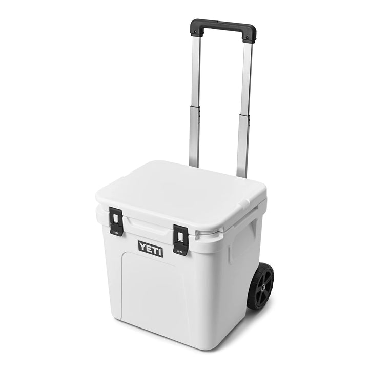 YETI Roadie 48 Rollkühler mit einziehbarem Periskopgriff Weiss, Wei&amp;