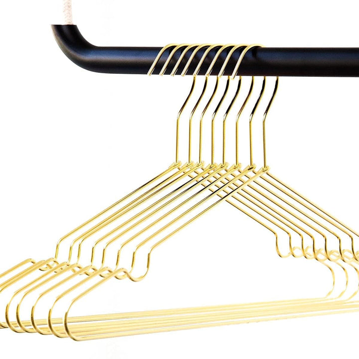 Design Kleiderbügel aus stabilem Metall – 8 Stück (Gold), Gold