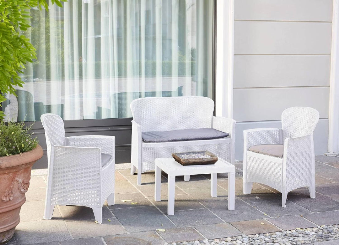 Dmora - Outdoor-Lounge-Set Ostuni, Gartengarnitur mit 2 Sesseln, 1 Sofa und 1 Couchtisch, Sitzecke i