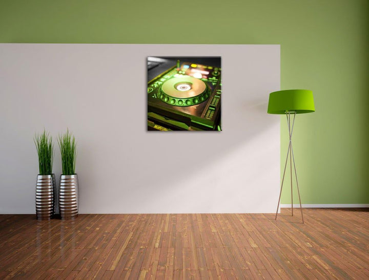 Pixxprint Grün beleuchteter DJ Pult Schwarz/Weiss, Format: 70x70 auf Leinwand, 70x70