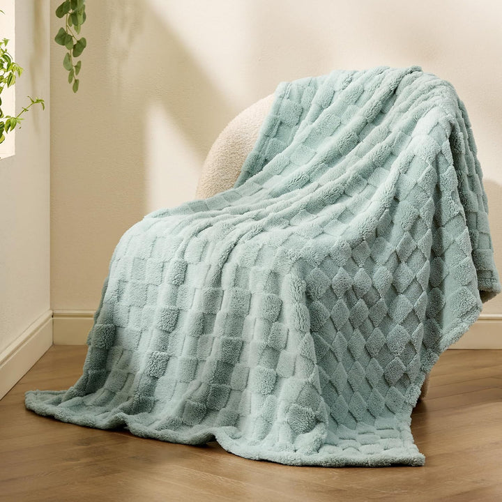 BEDSURE Kuscheldecke Flauschig Fleecedecke 150x200 - Sofadecke, Grün 01-grün 150 x 200 cm, 01-grün 1