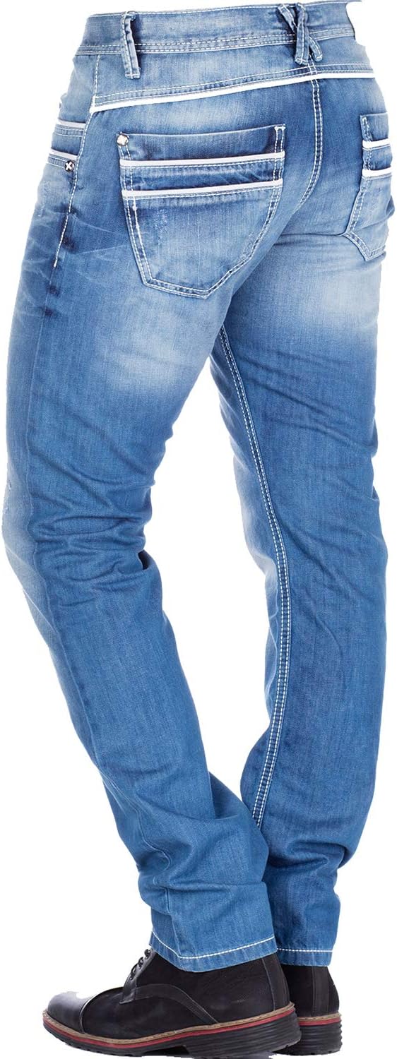Cipo &amp; Baxx Herren Straight Fit Jeans Simba blau W 32W / 30L Blau, 32W / 30L Blau