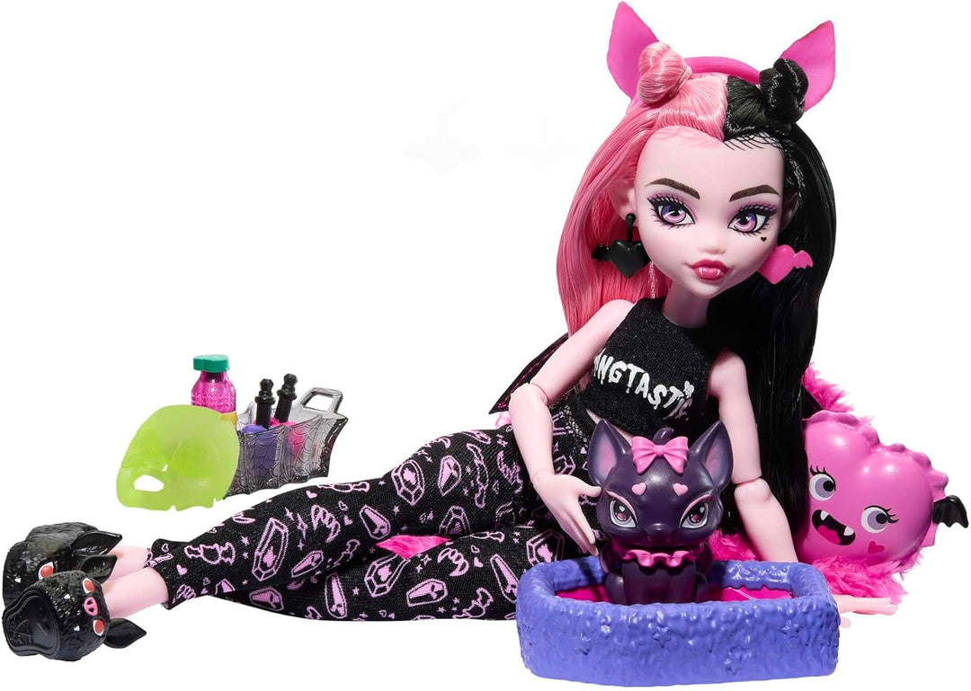 MONSTER HIGH Puppen- und Übernachtungszubehör, Draculaura Puppenhaustier Bat Count Fabulous, Creepov
