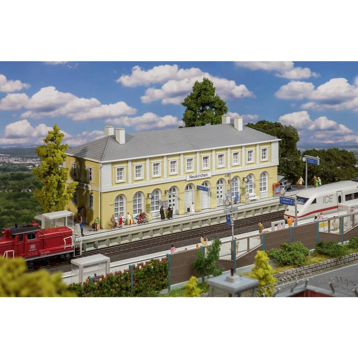 Faller F110119 Bahnhof, Keine Angaben