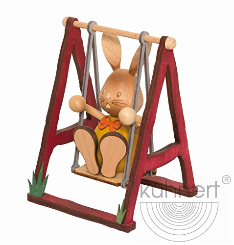 Hase Stupsi auf Schaukel