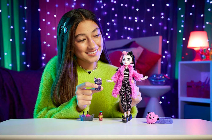 MONSTER HIGH Puppen- und Übernachtungszubehör, Draculaura Puppenhaustier Bat Count Fabulous, Creepov