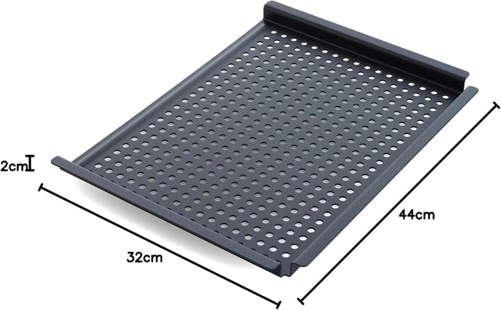 Merten &amp; Storck Carbon Steel BBQ-Bratpfanne aus Carbonstahl, 43,5 x 32,5 cm, Perforation für Öl- und