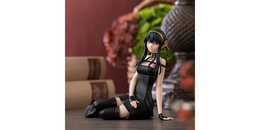 SEGA Spy x Family: Yor Forger PM Perching Figur