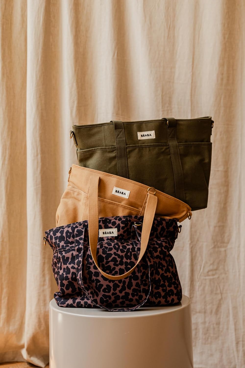 BÉABA Wickeltasche Baby Madrid 22L – Wickeltasche im Tote-Format, Unisex für Mama und Papa, 11 Fäche