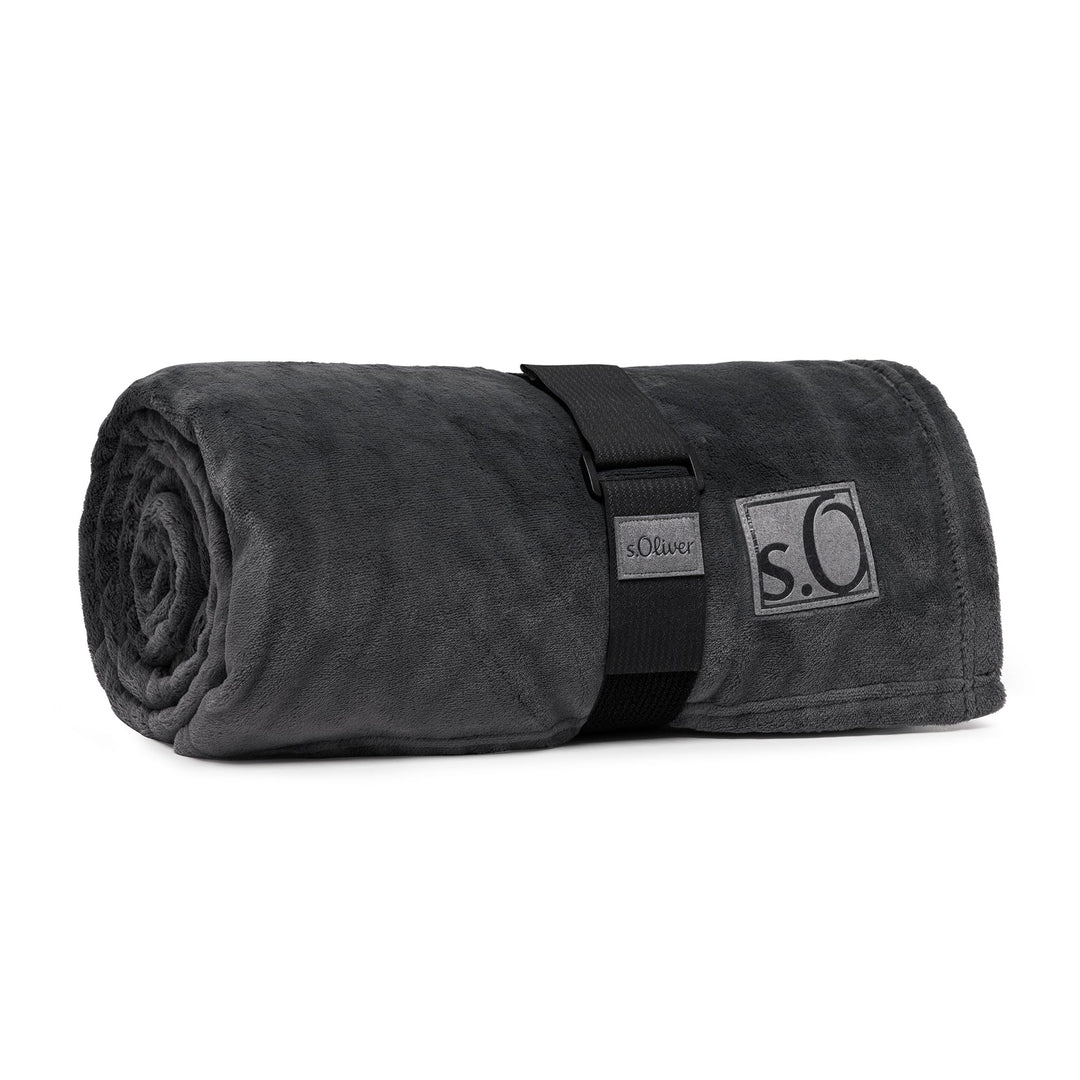 s.Oliver Kuschelsoft Decke 150x200 cm - flauschig, warm &amp; waschbar, Kuscheldecke dunkelgrau Uni 150