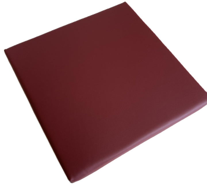 Pflegeleichtes Sitzkissen Stuhlkissen Bankkissen 40x40cm Kunstlederbezug in Gastroqualität (dunkelro