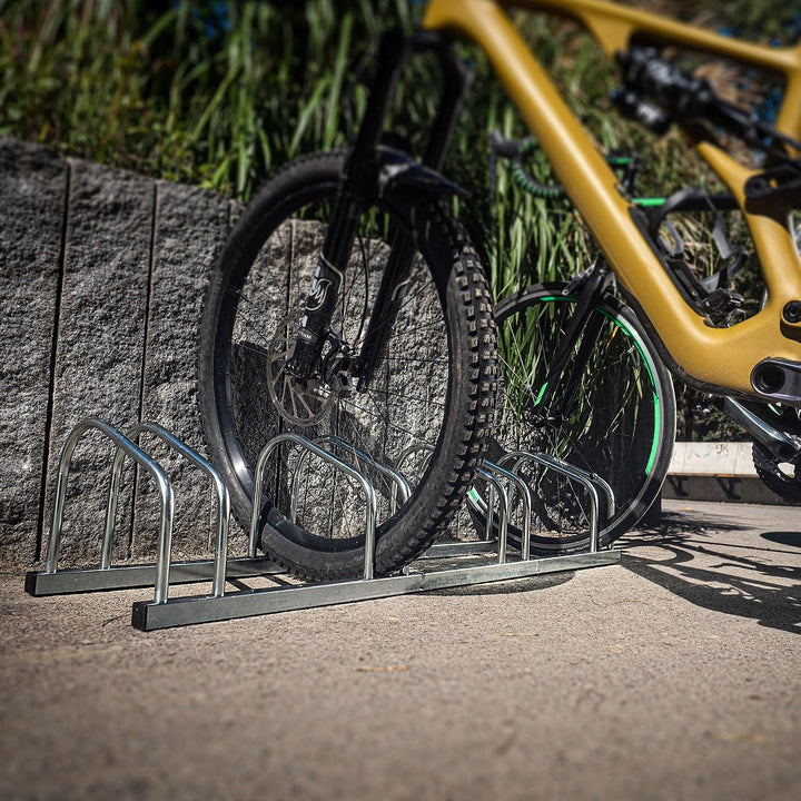KADAX Fahrradständer für 4 Fahrräder für Boden oder Wandmontage, Fahrradhalter aus verzinktem Stahl