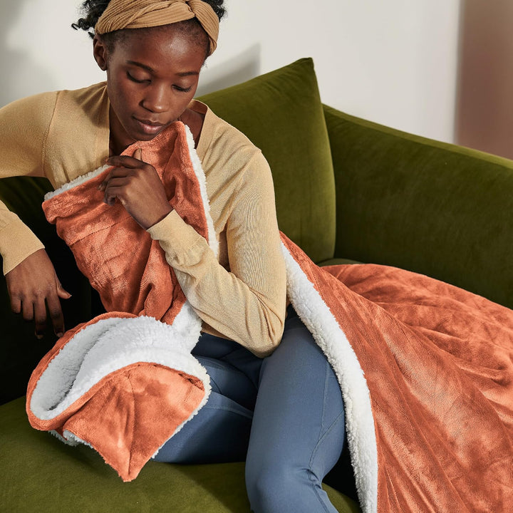 BEDSURE Sherpa Kuscheldecke Flauschig 150x200 - Sofadecke, Orange Mango Orange 150 x 200 cm, Mango O