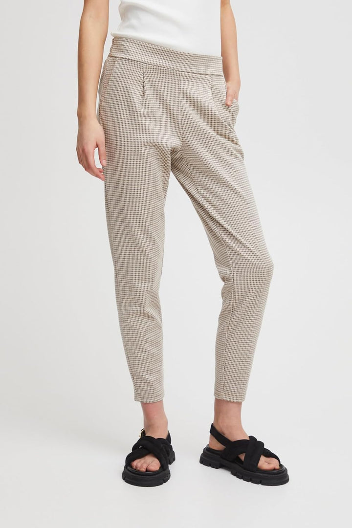 ICHI IHKATE Cameleon PA Damen Hose Stoffhose mit Stretch Enger Schnitt Elastikbund S Sandshell (1309