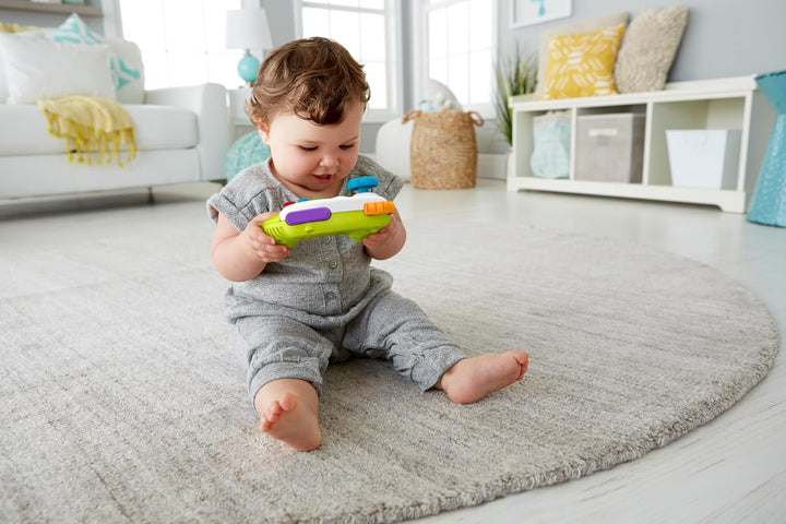 Fisher-Price Lernspass Spiel-Controller für Babys und Kleinkinder in Grün, Videospiel-Attrappe mit M