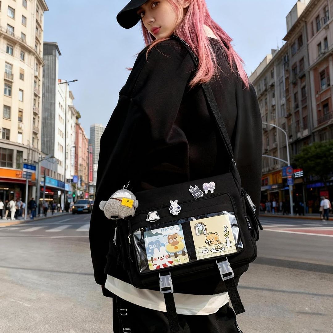Modische Umhängetasche mit niedlichen Accessoires Casual Nylon Messenger Bag Leichte Handtasche und