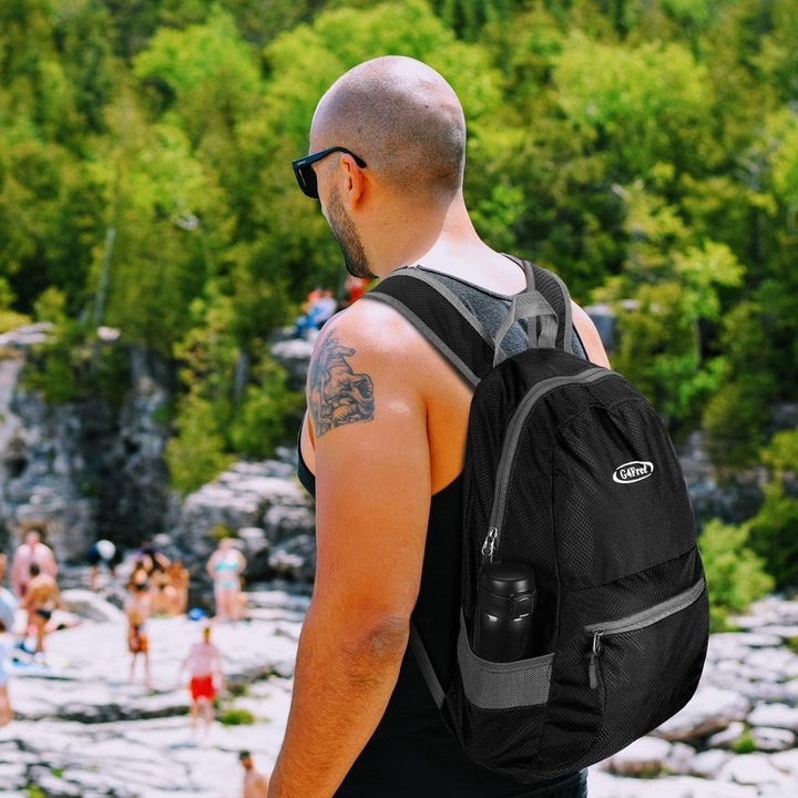 G4Free 20L Faltbarer Rucksack Ultraleichter Wanderrucksack Daypack 20L Schwarzes Update, 20L Schwarz