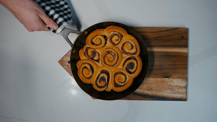 SAVEUR SELECTS Nitri-Black Carbon Steel Naturally Non-Stick 30 cm Bratpfanne | Induktionsbereit, 350