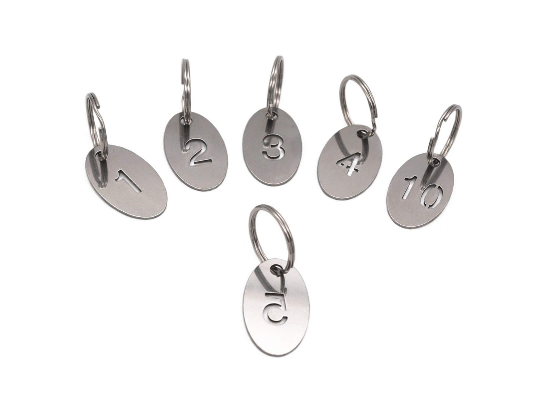 304 Edelstahl Oval Schlüsselanhänger mit Ring Ausgehöhlte Nummer ID Tags Schlüsselanhänger Nummerier